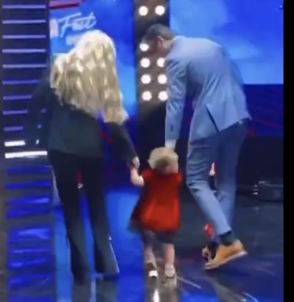 cellistics's tweet image. Anybody agree we should petition to build a beautiful statue in Washington DC of Charlie Kirk and his family as a great reminder that our family, communication and respect to others is they greatest foundation to a great nation?