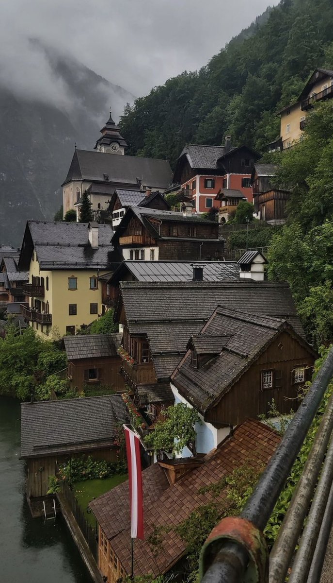gitmeliyiz's tweet image. Avusturya, Hallstatt’a gitmeliyiz.