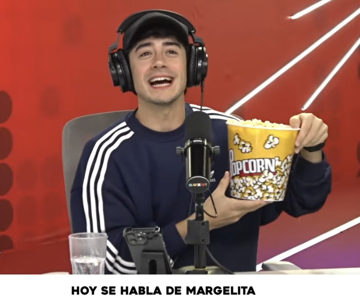 jaranahanna's tweet image. Kevsho contando que llamo al doctor al mediodía porque le dolía el estómago 
Kevsho cuando empezó el tema #margelita

#algovaapicar
#avap