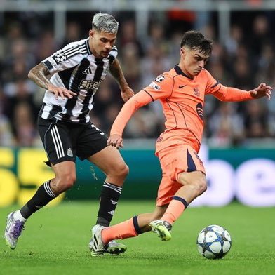 crtfydyapper's tweet photo. that pedri &amp; frenkie midfield saved us https://t.co/V9tlYXKn9g