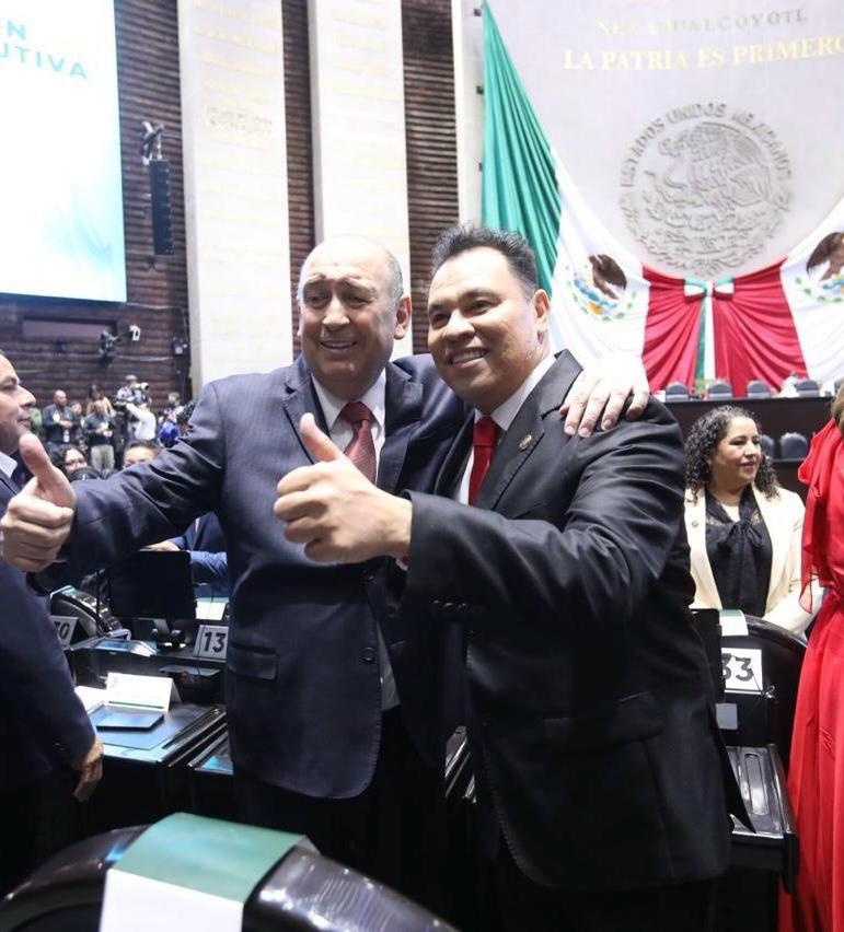 El PRI propone a Arturo Yáñez como nuevo integrante de la Comisión de Presupuesto.

Dijo que desde esa posición alzará la voz por Durango y por México ante un presupuesto “irresponsable y que profundamente endeuda la país”.
puntosycontrapuntos.mx/2025/09/18/el-… 👈