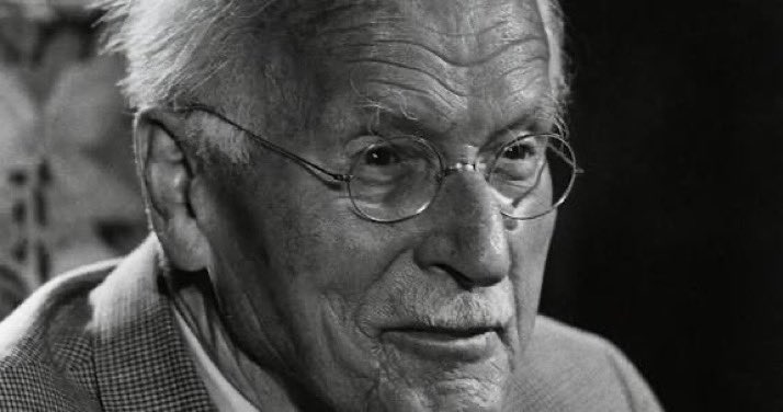 « Penser 🤔 est difficile, c’est pourquoi la plupart des gens jugent 🥸. » (1)
Et vous 😎 ?

(1) : Carl Gustav Jung
