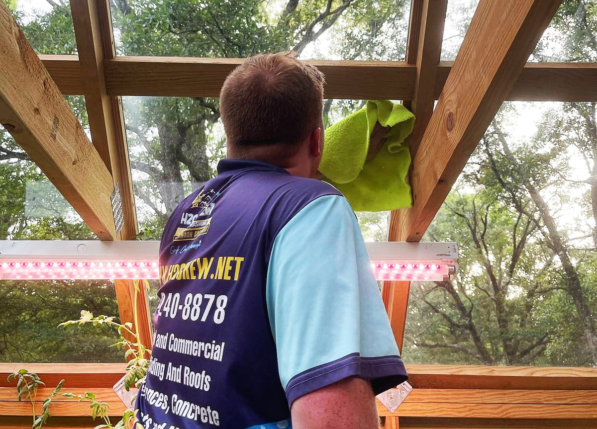 Cleaning windows in a local Gulf Coast greenhouse, removing all traces of dirt and pollen so the sun can shine back in! 🪟

Give us a all with all your window / glass cleaning needs, we have the team and tools to get the job done right. ☀️