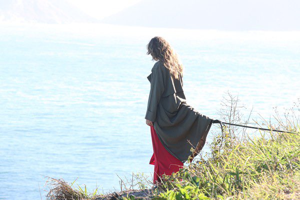 folhetim90s's tweet image. a heleninha vai tentar se matar :(