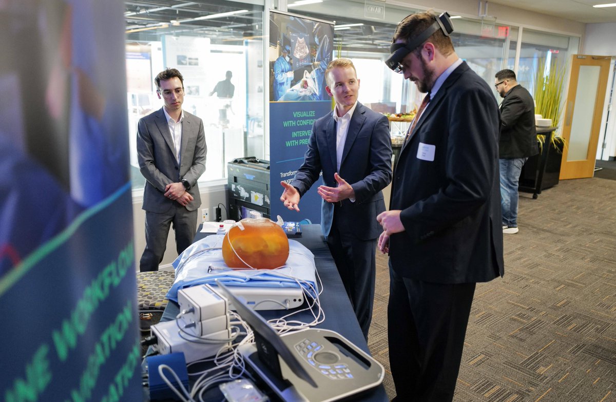 Thanks Rep. <a href="/tedlieu/">Ted Lieu</a> (CA-36) for experiencing our XR90 tech at AR/VR Policy Conference in D.C. As a leader in technology, your work in paving a better future for all through public service &amp; innovation aligns with our mission to simplify, democratize &amp; inform healthcare delivery.