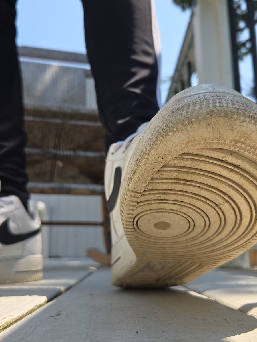 Something big is coming . . . Ohh wait . . . Its me!! 
Run bugs, RUN!!
#macro #macrophilia #giant #malegiant #micro #microphilia #shrunk #shrinking #giantandtiny #sizetwitter #findom #cashmaster #cashpig #feet #malefeet #footfetish #giantfeet #shoecrush