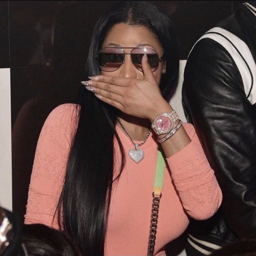 daviduniverse13's tweet photo. BARBZ, We’re officially under a GAG ORDER 🤐

Make sure you’re ONLY posting about The Queen of Rap Nicki Minaj in the most positive way possible. 

For every hate post, there should be 15 positive posts 💥 Let’s be SMART and THINK TWICE before engaging in nonsense. https://t.co/xHN0G0baVs