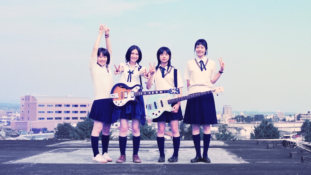 austinfilm's tweet photo. Featuring an endearing cast and a track list of irresistible covers from Japanese punk band The Blue Hearts—including the titular hit "Linda Linda"—Nobuhiro Yamashita's teen cult classic, LINDA LINDA LINDA, screens newly restored in 4K Sep. 26-Oct. 2.
https://t.co/jxcqmSEXhe https://t.co/ycBNSeWOpd