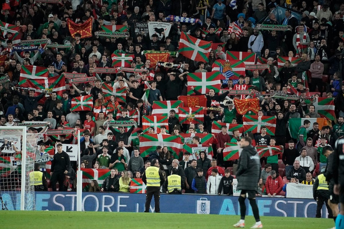 La sélection basque et l’équipe de foot de Palestine préparent un match amical à San Mamés #football #PaysBasque #Bilbo 
mediabask.eus/fr/info_mbsk/2…