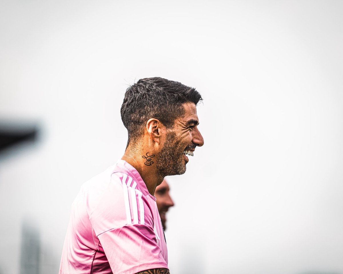 LuisSuarez9's tweet photo. 🫡 https://t.co/gEQJS54Y2Y