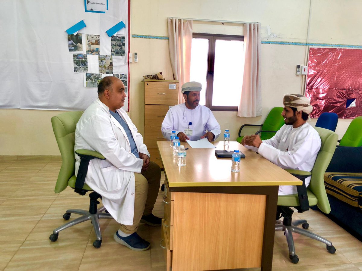 🔴 #فريق_الحدة_الإعلامي |
التعاون بين المدرسة والمجتمع يعزز التوعية الصحية بولاية جعلان بني بوعلي. 

سالم بن حمد الساعدي <a href="/alftaalsamer/">سالم حمد الساعدي🇴🇲</a>

في إطار الشراكة الفاعلة بين المؤسسات التعليمية والمجتمع، قام مدير مدرسة الرويس للتعليم الأساسي الأستاذ أحمد العامري بزيارة إلى مركز الرويس الصحي