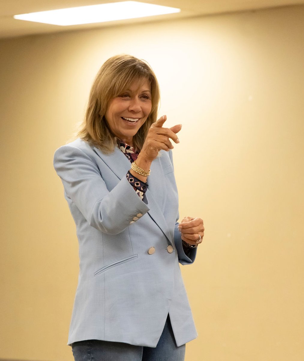 Joan Huffman tweet media