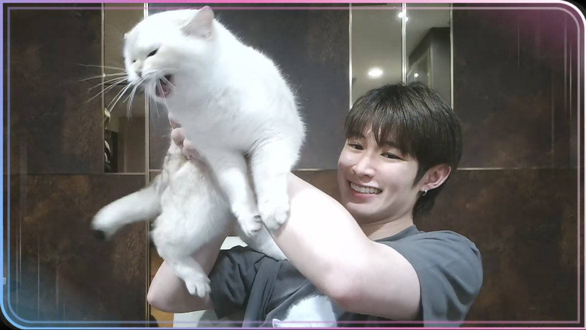 ป๊าปล่อยยยยยยย!!!!5555555555555555555555555555555555555555555555

#Natasitt