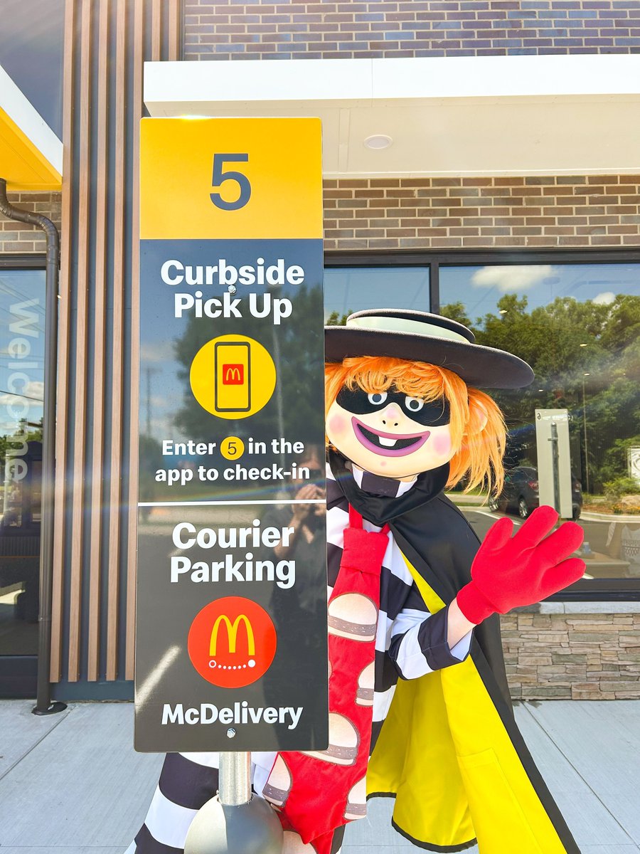 It’s National Cheeseburger Day, and even the Hamburglar couldn’t resist this steal! Snag a Double Cheeseburger for just $0.50 today, only in the McDonald’s app.