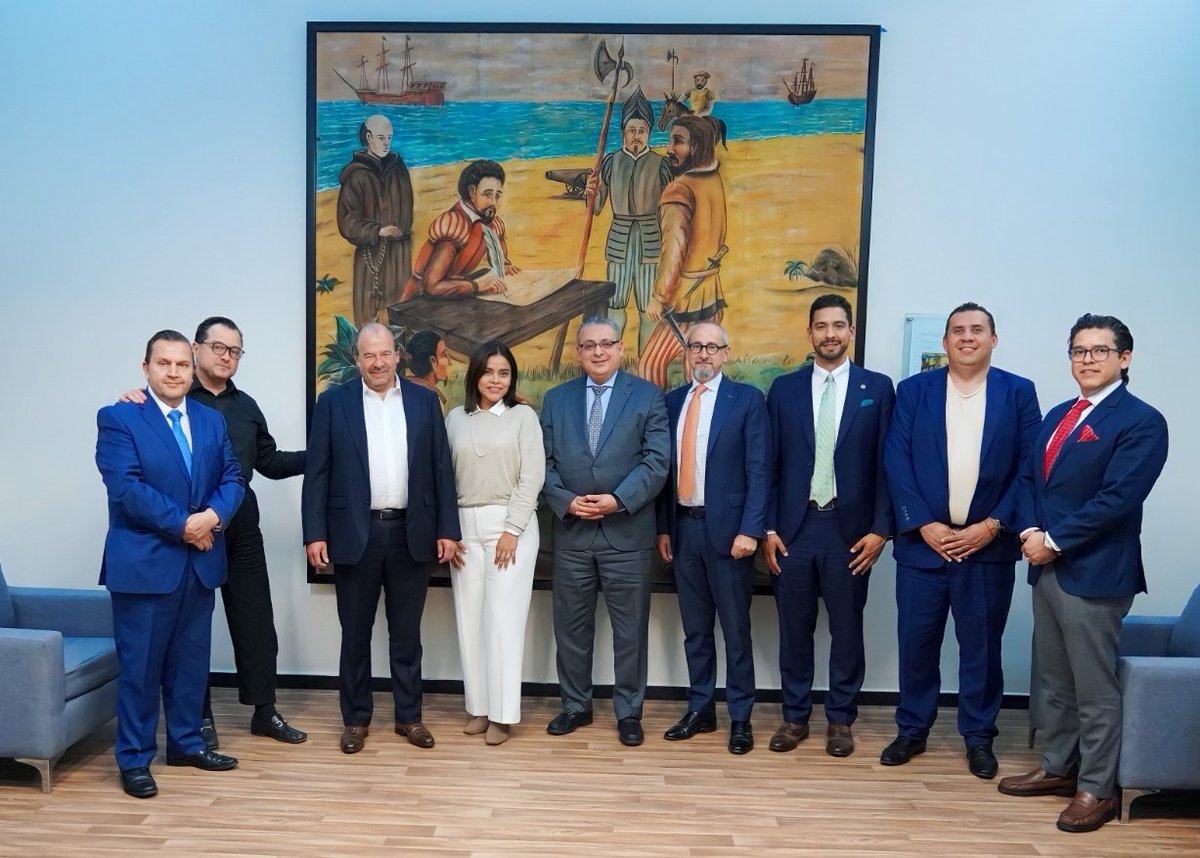 notariadomex's tweet image. El @notariadomex implementó un grupo de trabajo para analizar la reforma de la #LFPIORPI, criterios de actuación, propuestas de reglas y atender la visita de #GAFI a México.

Este grupo está conformado por notarias y notarios, el presidente del CNNM, Not. Ricardo Vargas Navarro;…