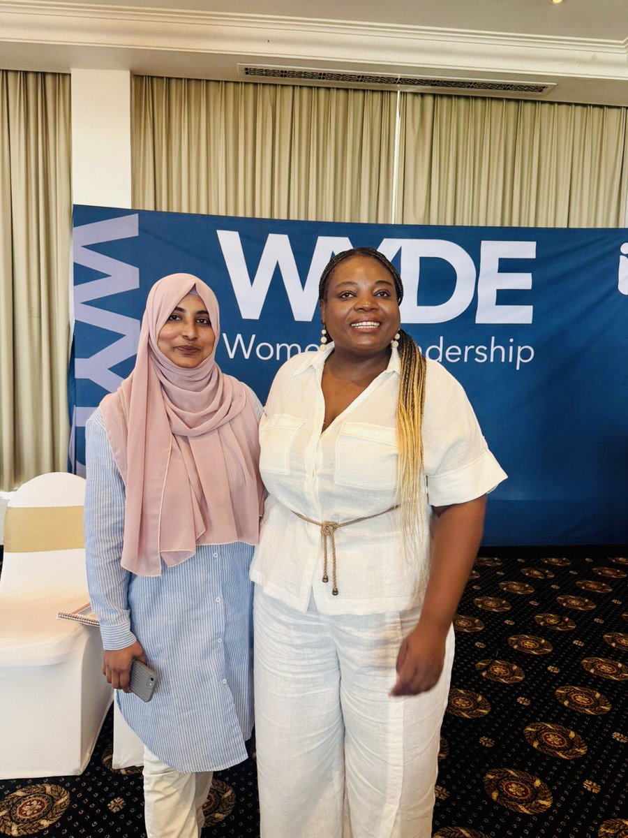 I enjoyed networking with these brilliant minds during the South Asia Young Women’s Empowerment Academy held in #Colombo hosted by <a href="/Int_IDEA/">International IDEA</a> and @UNWomen <a href="/iKNOW_Politics/">iKNOW Politics</a> <a href="/unwomenSriLanka/">UN Women Sri Lanka</a>