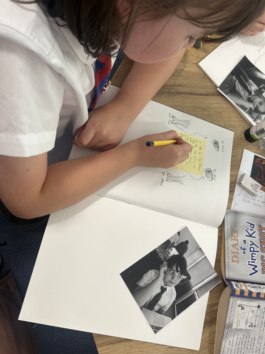 Y5Redgate's tweet image. We have been exploring shade and tone and thinking about how to improve our drawing technique to create a self-portrait. #RCPArt