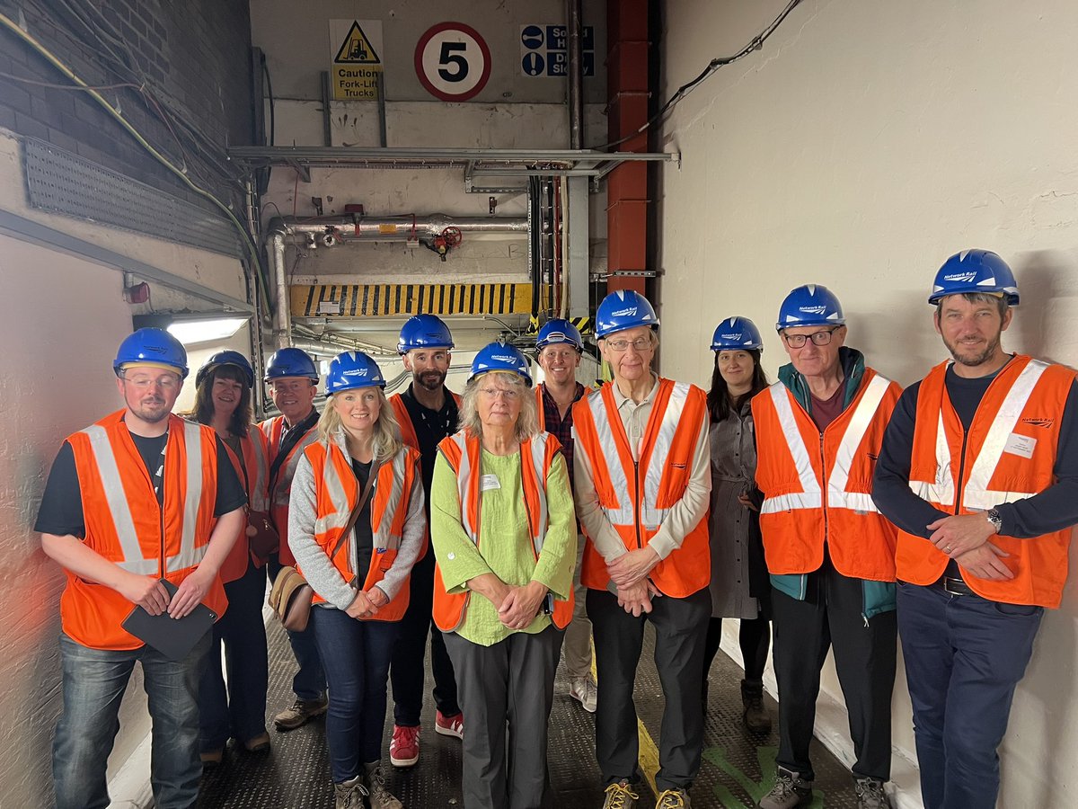 NetworkRailBHM's tweet photo. 🚇 Thirty lucky members of the public went below New Street station yesterday to walk the hidden tunnels once used to transport mail from the platforms to the Royal Mail sorting office

🚂 A great way to celebrate @BHeritageWeek &amp; @railway200

➡️ Read more https://t.co/AqORtwwxpR https://t.co/IquQ3t3zGt