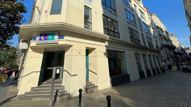 Nanteshype's tweet photo. Vicartem rachète un immeuble de 1 000 m2 Rue de la Barillerie, en plein coeur de #Nantes implantera prochainement dans l'immeuble un "#ConceptStore" innovant, en collaboration avec @NantesMetropole et la @CCINantes via @agence_api https://t.co/6a0USR8J1E https://t.co/LxDI4J6o0M