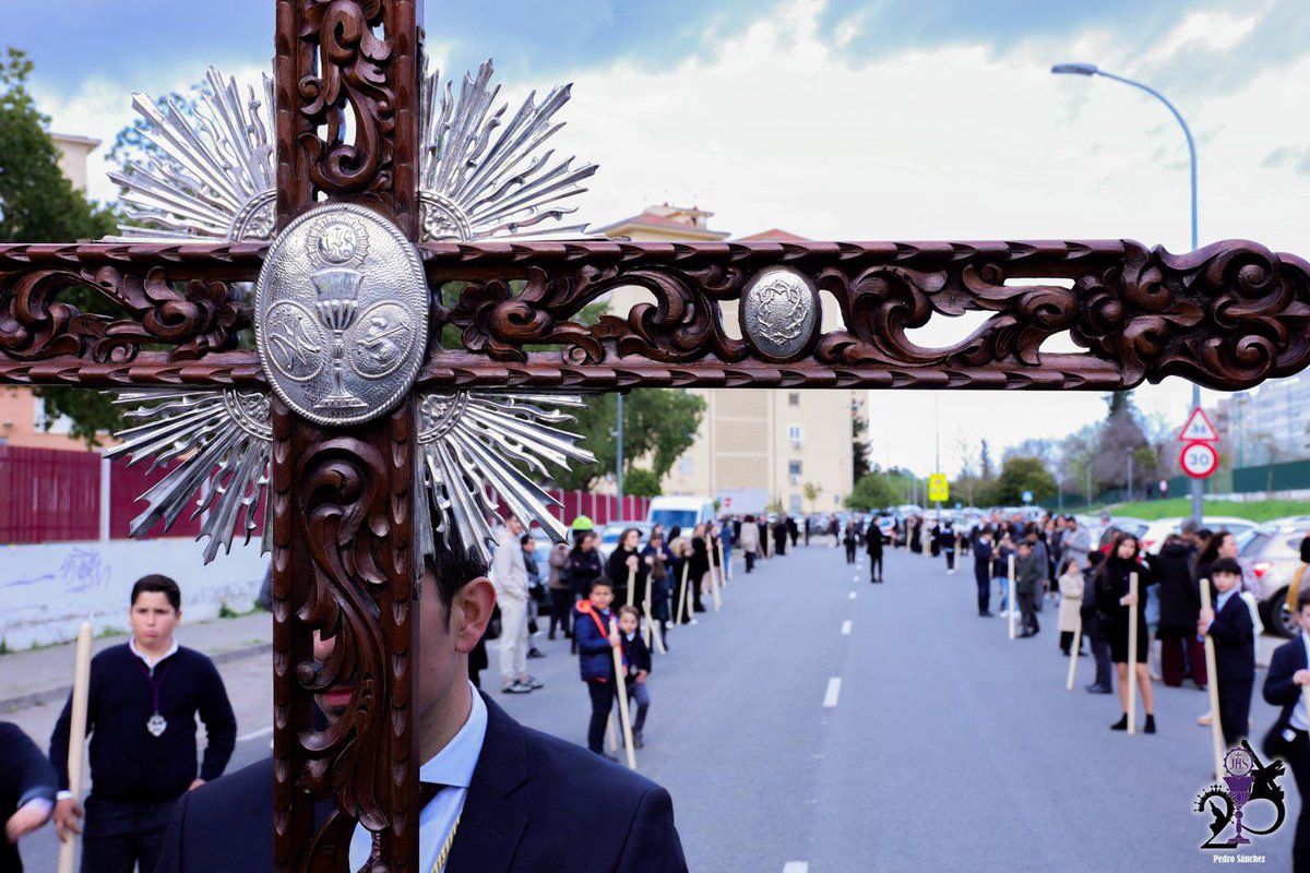 🟣⚫️ 𝐏𝐚𝐩𝐞𝐥𝐞𝐭𝐚𝐬 𝐝𝐞 𝐒𝐢𝐭𝐢𝐨 | Hoy, tercer día de reparto de papeletas de sitio para la salida del próximo 5 de Octubre.

📍 Iglesia Beata Ana María
⌚️ 19:00h a 21:00h

#XXVDivinoPerdón