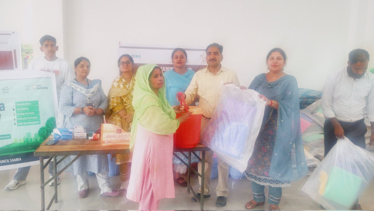 EosambaJk's tweet photo. Day 2 
Sewa Parv 2025
Various Activities conducted at Samba Town like Plantation drive,Door to Door campaign, Sanitation drive,Blood camp, Distribution of Household items to needy families 
@OfficeOfLGJandK 
@CM_JnK
@dcsambaoffice 
@diosamba1 
@SwachhBharatGov 
@SwachhJk https://t.co/geE2EoZPnK
