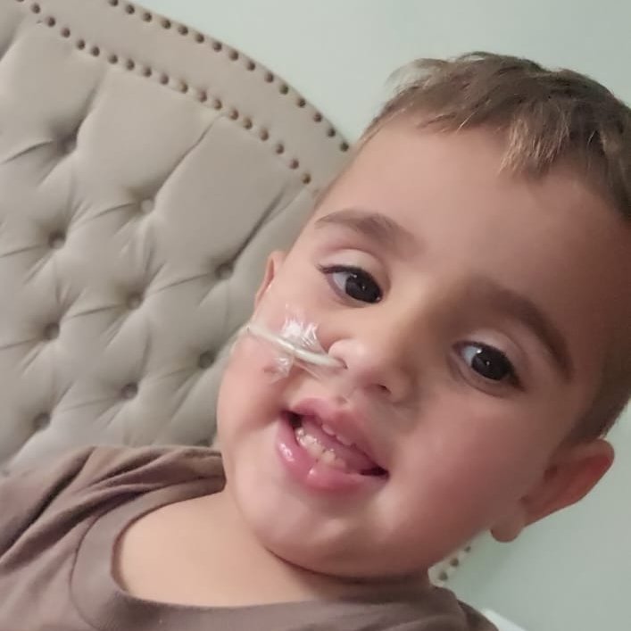 Mi mamá dice que les cuente que me encuentro estable tolerando diálisis y medicación con los cambios que hicieron los médicos.
Por momentos algo de vomitos pero suele pasar.
Y que esta meta hacer milanesas por eso NI aparece. Gracias por tu amor♡
Hablemos de donación pediatrica