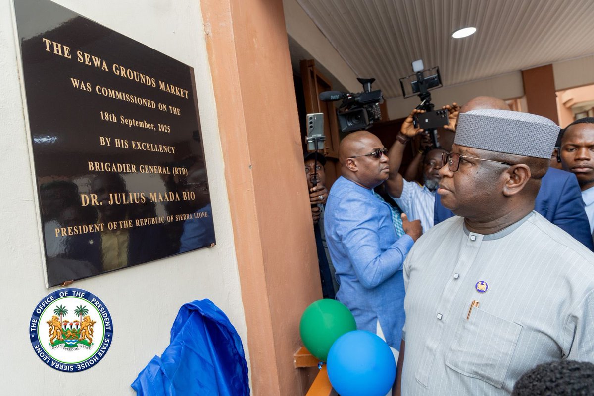 Sierra Leone’s President Julius Maada Bio Commissions Sewa Grounds Market, Challenges NaSSIT to Build More Markets Nationwide 

#ActionPresident