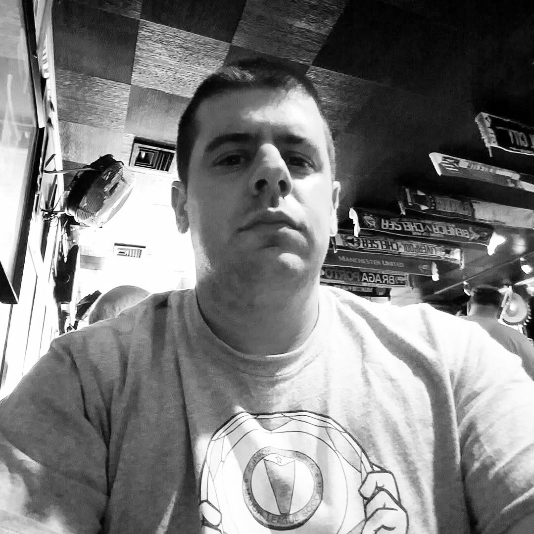 RIP Chiefs. 💔🖤

ESC is devastated about the sudden passing of our OG, Tom S. aka Chiefs. To his family and loved ones, we offer our deepest condolences. 

Members, keep an eye out on your emails for details on funeral arrangements and any changes for the 30th celebration.