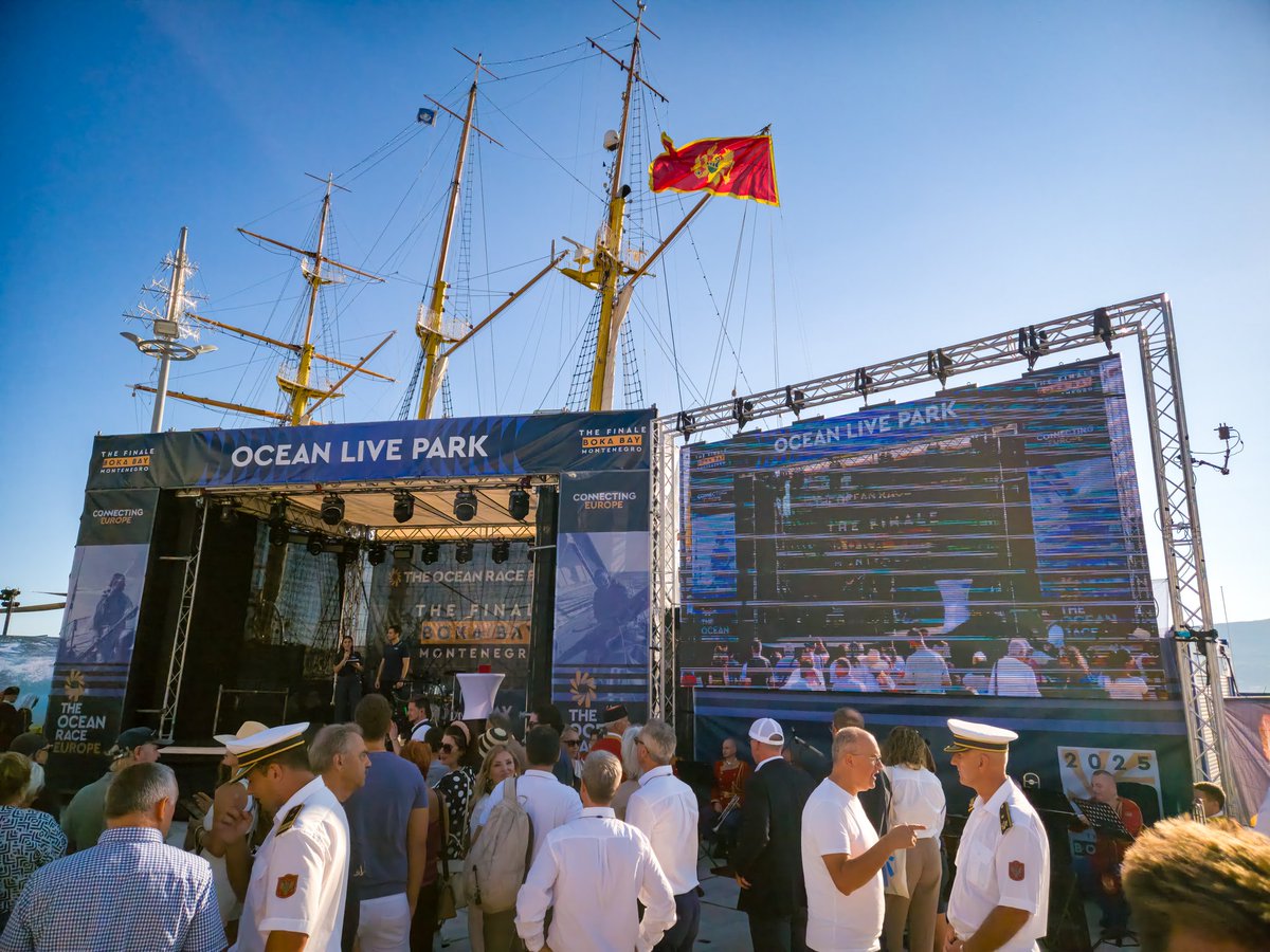 🌊 Ocean Live Park u Tivtu juče je posjetilo više od 14.000 ljudi! 🎉
📅 Od ponedjeljka, kada je počeo program, manifestaciju je obišlo skoro 50.000 posjetilaca. 🙌
✨ Za vikend očekujemo još veći odziv – Ocean Race projekat u potpunosti opravdava očekivanja! 🇲🇪