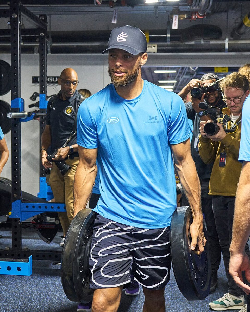 BleacherReport's tweet image. Steph looking JACKED heading into his 17th season 💪🔥

(via @UnderArmour, impactfitnessfoundation, lifeatua, currybrand/IG)