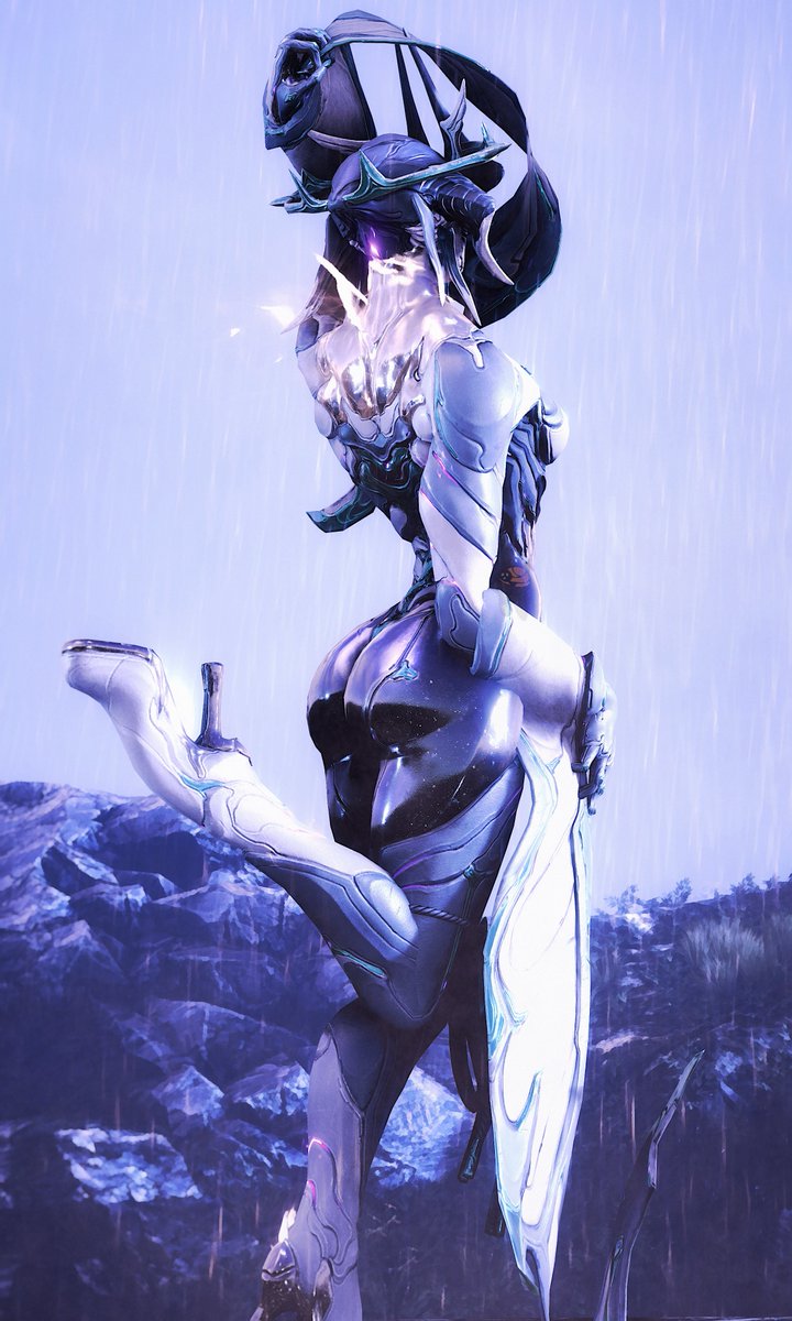 Frolicking in the rain
#Warframe
