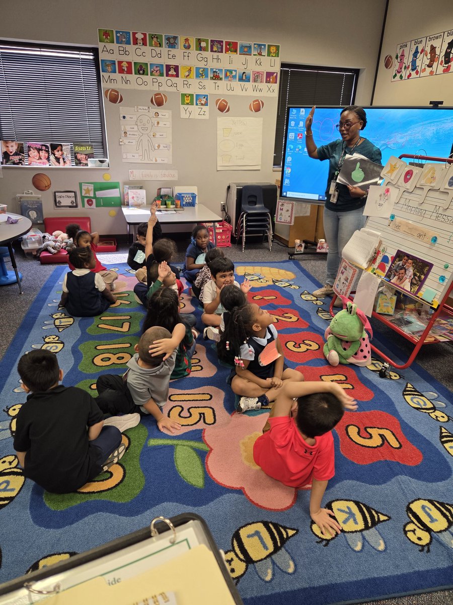 Turning and Talking in Pre-K! Mrs. Makinde is making sure her students use their math sentence stems! 🗣💬