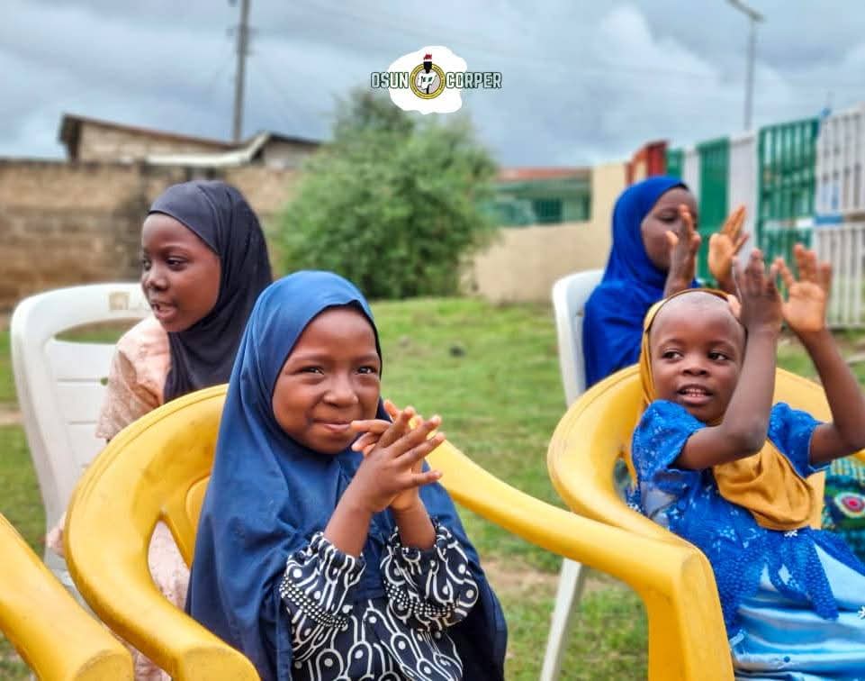 Olorunda Charity CDS Group Visits FOMWAN Orphanage

The Olorunda Charity Community Development Service (CDS) Group paid a humanitarian visit to the FOMWAN Orphanage Home in Osogbo, Osun State on Tuesday, to engage the children while extending compassion and support.

Receiving