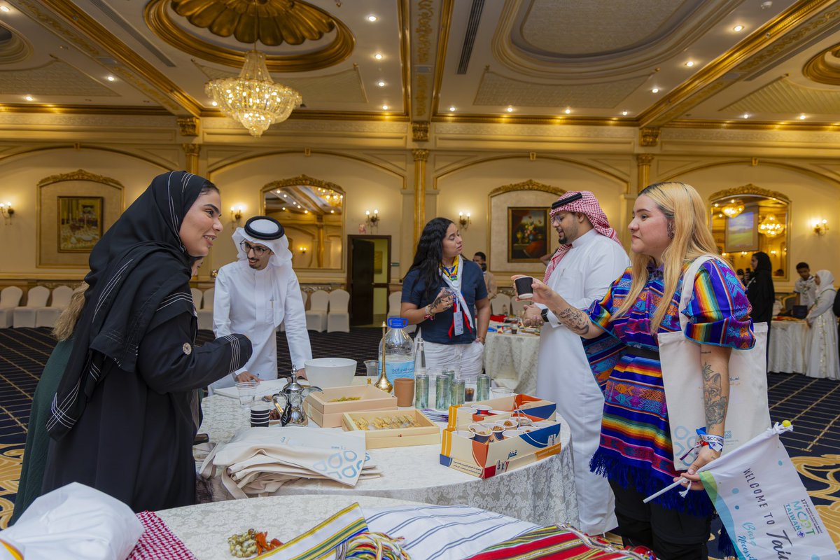 تجربة تواصلية لطيفة مع مختلف الثقافات والأعراق ضمن مبادرة #رسل_السلام 🇸🇦🗺️