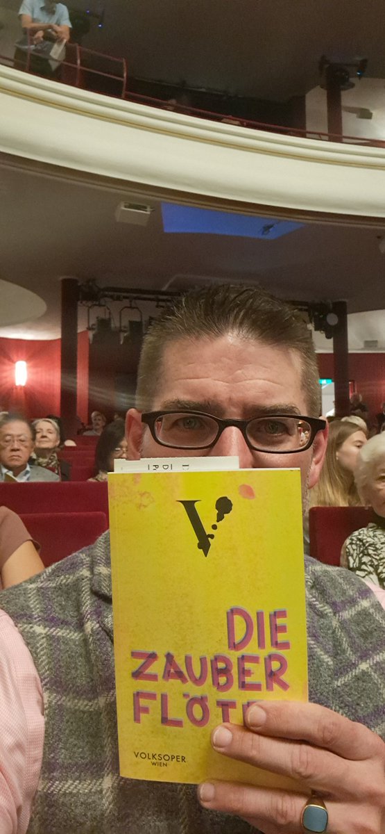 Magical #Weidringer[TM] for the thus labeled flute at the Volksoper Wien