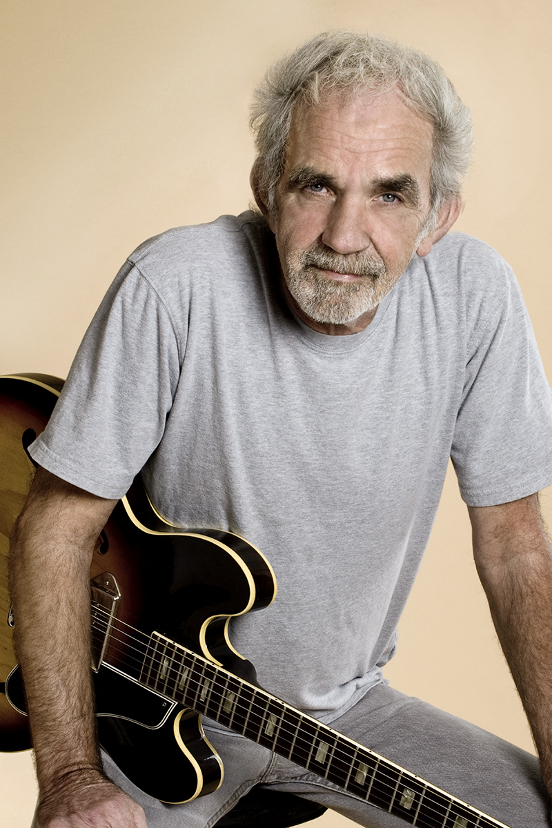 JJ CALE TO BE INDUCTED INTO THE NASHVILLE SONGWRITERS HALL OF FAME CLASS OF 2025

The Estate of JJ Cale is pleased to share that JJ Cale will be posthumously inducted into the @NaSHOFofficial Class of 2025 alongside renowned songwriters and musicians Steve Bogard (@stevebogard),