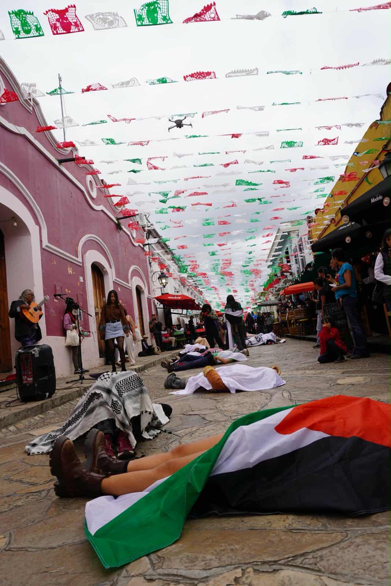 ZapatistaOrg's tweet image. 🇵🇸¡ALTO AL GENOCIDIO YA!🇵🇸
#FreePalestine #AltoAlFuego #PalestinaLibre  #BDSMexico #AcciónPalestinaChiapas #AltoAlGenocidio #AltoAlGenocidioEnGaza
Desde bit.ly/Acción-Palesti…