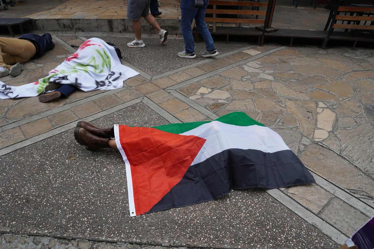 ZapatistaOrg's tweet image. 🇵🇸¡ALTO AL GENOCIDIO YA!🇵🇸
#FreePalestine #AltoAlFuego #PalestinaLibre  #BDSMexico #AcciónPalestinaChiapas #AltoAlGenocidio #AltoAlGenocidioEnGaza
Desde bit.ly/Acción-Palesti…