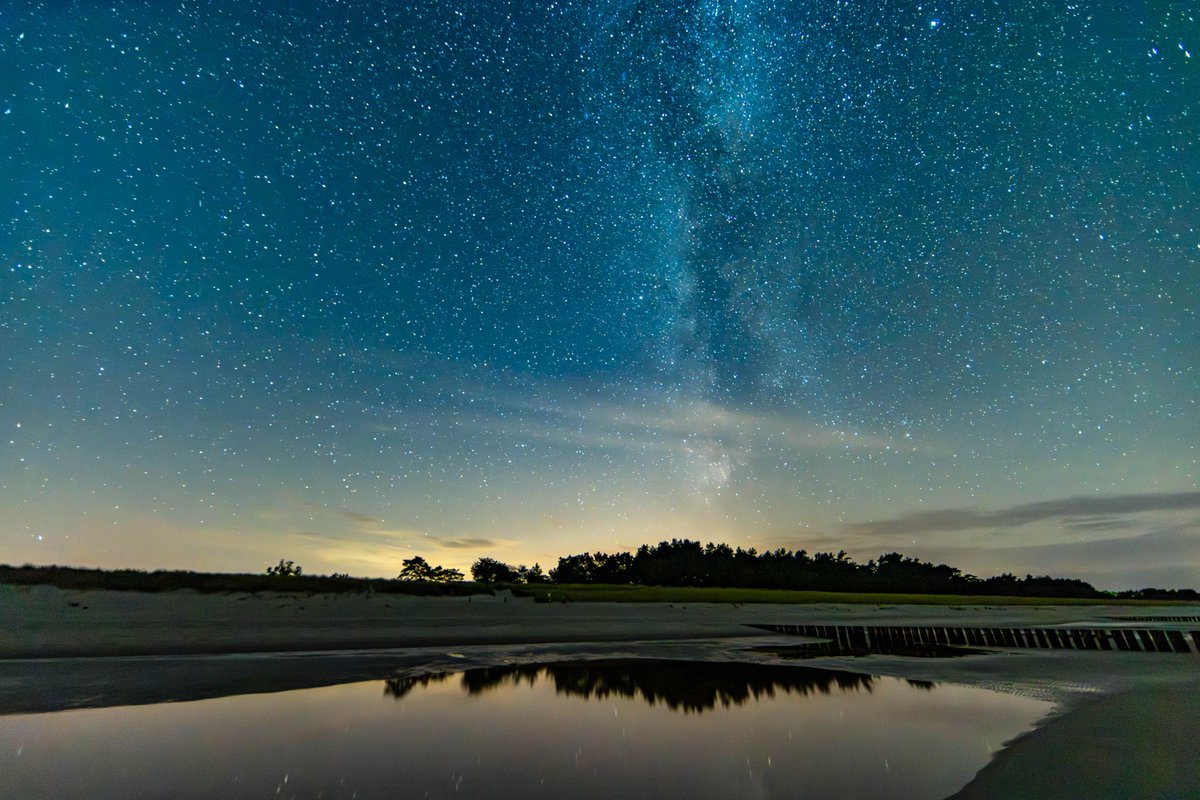WetterOnline's tweet photo. Magischer Mondaufgang an der Ostsee – Prerow, Hohe Düne, 16. September 2025.
📷 Klaus Haase
#prerow #hohedüne #mondaufgang #ostsee #mond #herbst #himmel #sterne https://t.co/eaLevjHu66