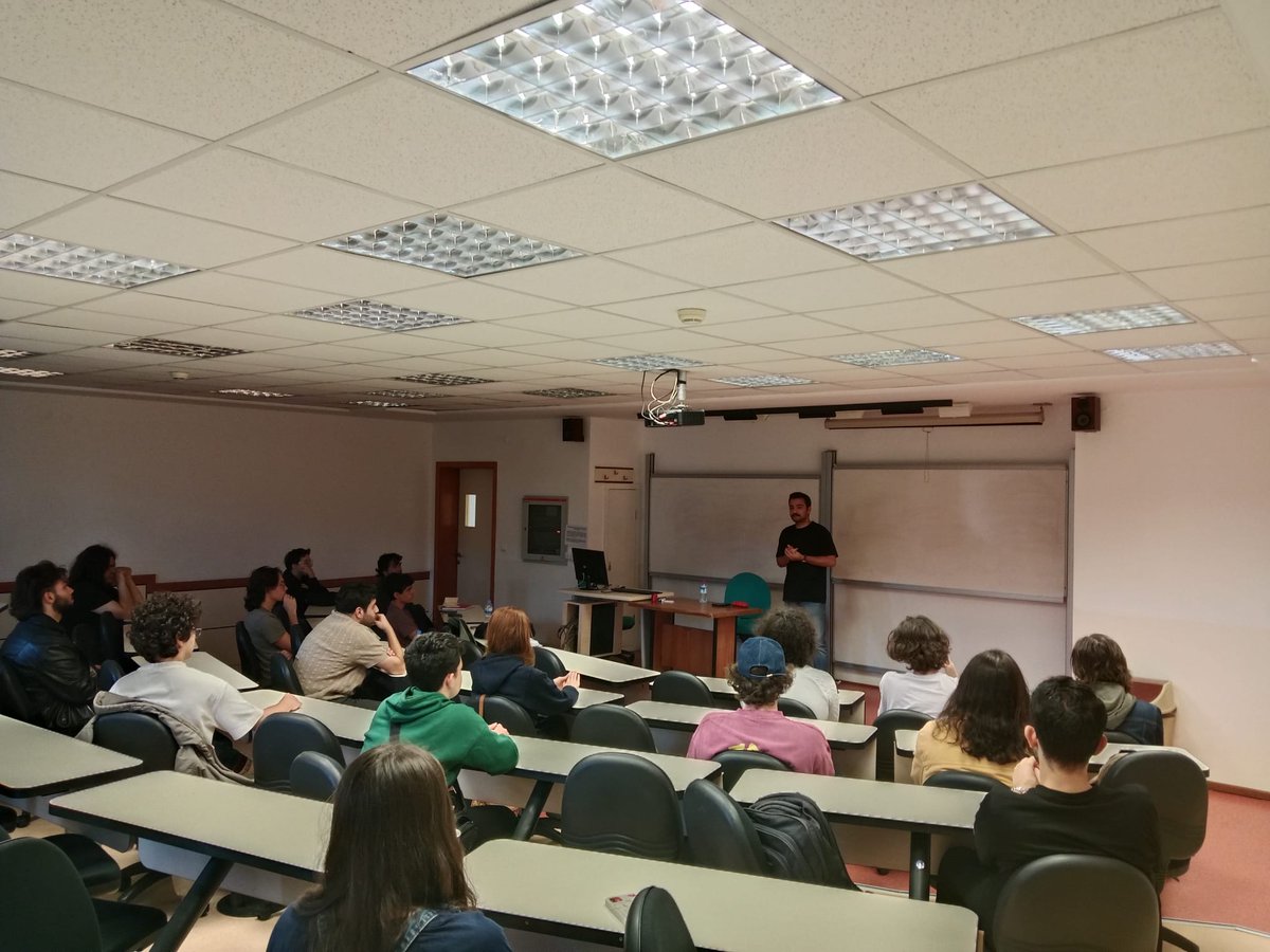 Merkez Kampüs Tanışma Toplantımızı tamamladık. Mücadeleyi büyütmeye devam ediyor, yarın Doğu Kampüs Tanışma Toplantımıza herkesi bekliyoruz!