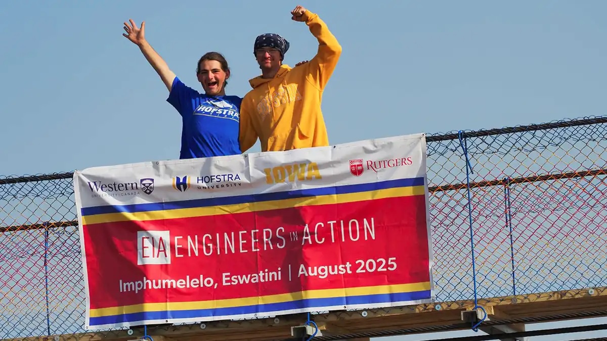 ⚙️ Two engineering students from the Fred DeMatteis School of Engineering and Applied Science spent their summer in Eswatini, where they helped build a pedestrian bridge, as part of the international nonprofit Engineers in Action.

 news.hofstra.edu/2025/09/16/exp…