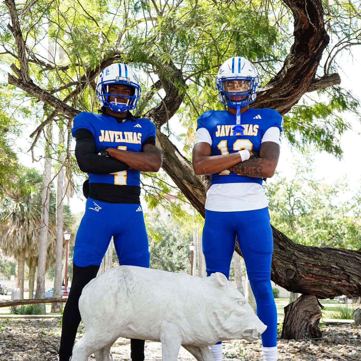 Rocking Javelina blues for family weekend⚪️🔵🔵

#GoJavelinas #TTDB
