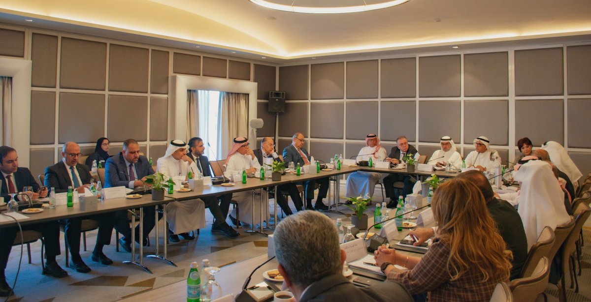 نظّم مركز الخليج للأبحاث بالتعاون مع مركز مشورة للدراسات ورشة عمل معمّقة بعنوان: “سبل تعزيز العلاقات السعودية الأردنية” 
🇸🇦🤝🇯🇴، وذلك يوم الخميس 18 سبتمبر 2025م في العاصمة الأردنية عمّان.

#الأردن #السعودية