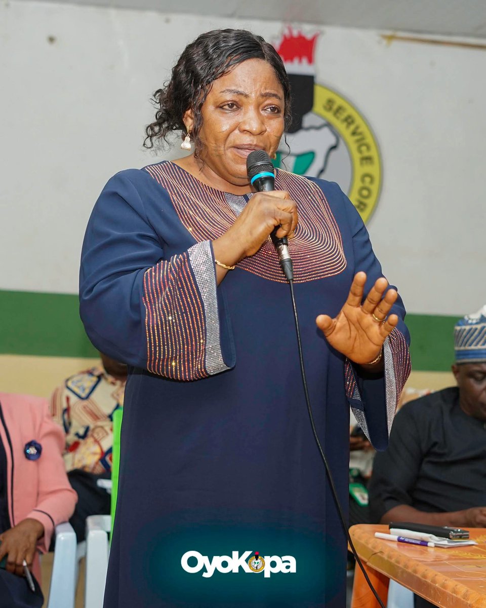OYO NYSC COORDINATOR COMMENDS STAFF, URGES DISCIPLINE AHEAD OF ORIENTATION

The State Coordinator of the National Youth Service Corps (NYSC), Oyo State, Mr. Kayode Ola Peters, has commended members of staff for their diligence and commitment to duty, while charging them to