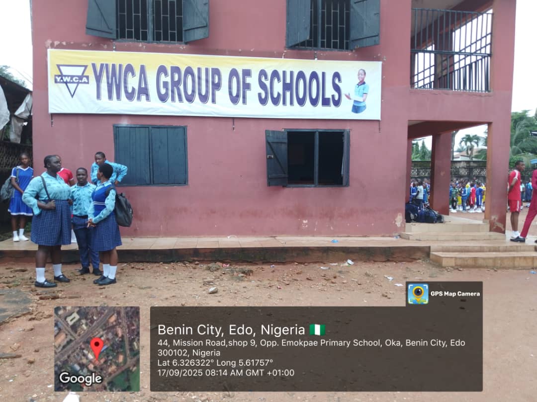 NOA_EdoState's tweet photo. 🇳🇬 NOA Edo engaged students at YWCA on 5 key themes: National Values, Flood Mitigation, Govt. Policies, National Symbols &amp; Security Awareness.

Students received National Anthem pamphlets &amp; called for more civic education.

#NOAEdo #CivicEducation https://t.co/pazYrgavzP