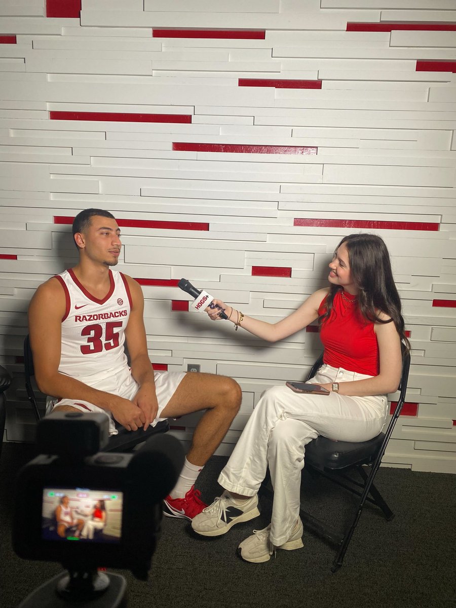 HogsPlus's tweet photo. Media Day 📸 https://t.co/csT4HnB0y0