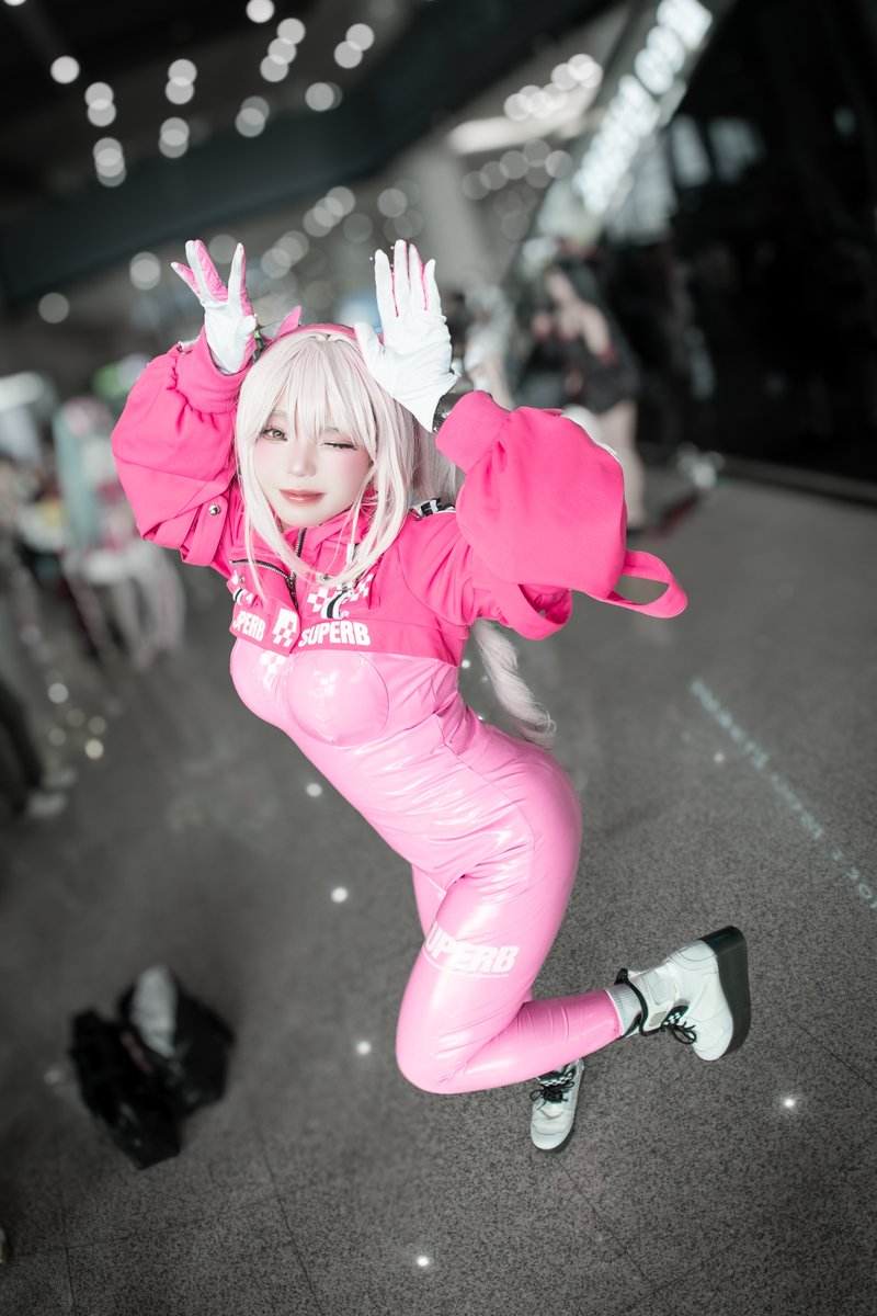 a_xmbi's tweet photo. 13.09.2025 서울 코믹월드

승리의 여신: 니케 앨리스 @nagi_where 낙규님

#NIKKE #NIKKEcosplay https://t.co/JeE7hUhYnM