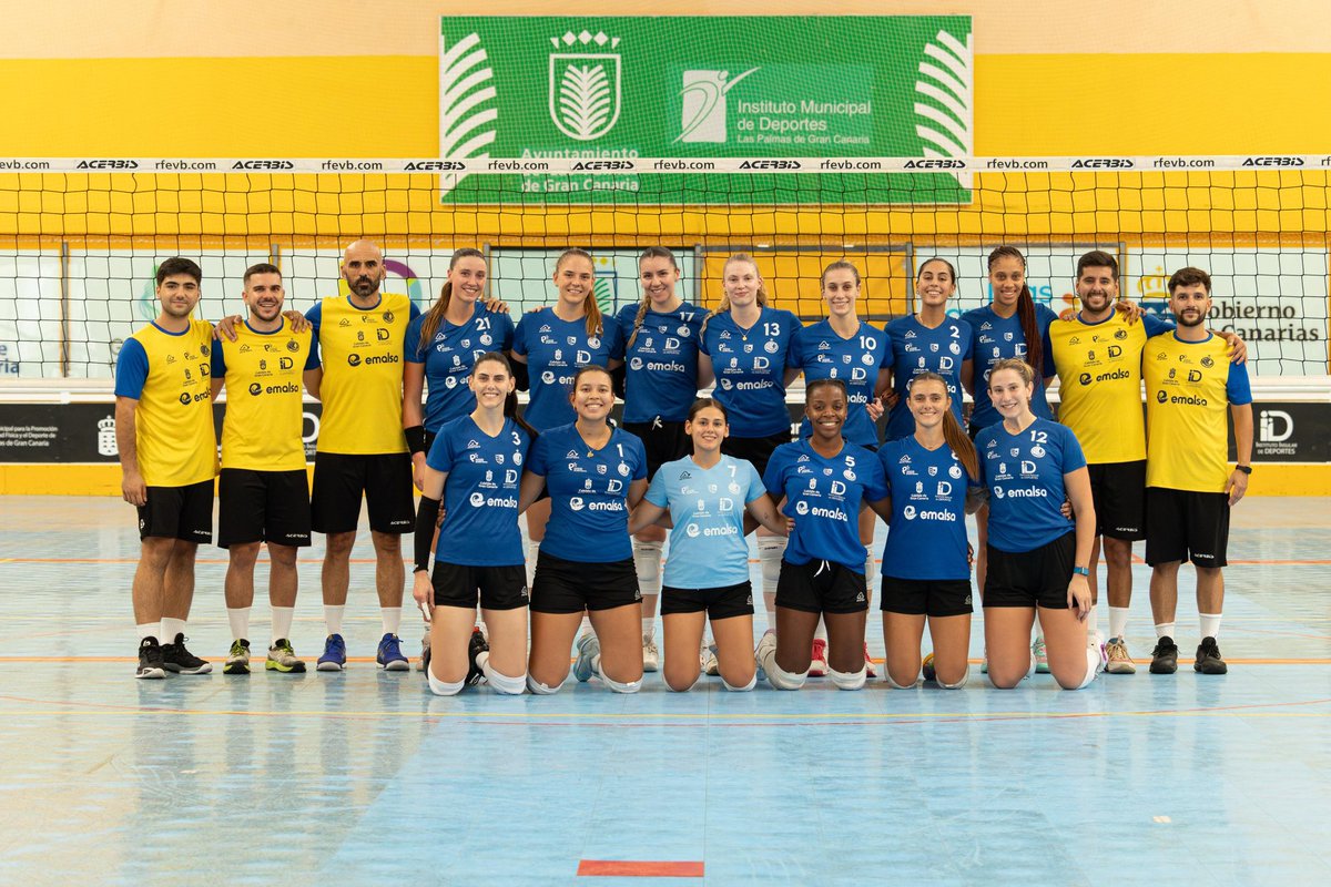 TodoGolesRadio's tweet photo. 🏐 El Sayre La Ballena arranca con fuerza el torneo “Emalsa Acerbis” venciendo 0-3 al CV Jav Olímpico 💪. Sets 23-25, 23-25 y 20-25 con Sundara como máxima anotadora 🔝. Mañana se mide al CV Melilla en San Román 17:30h 🗓️ #Voleibol #Sayre #EmalsaAcerbis https://t.co/JLInAxp88u