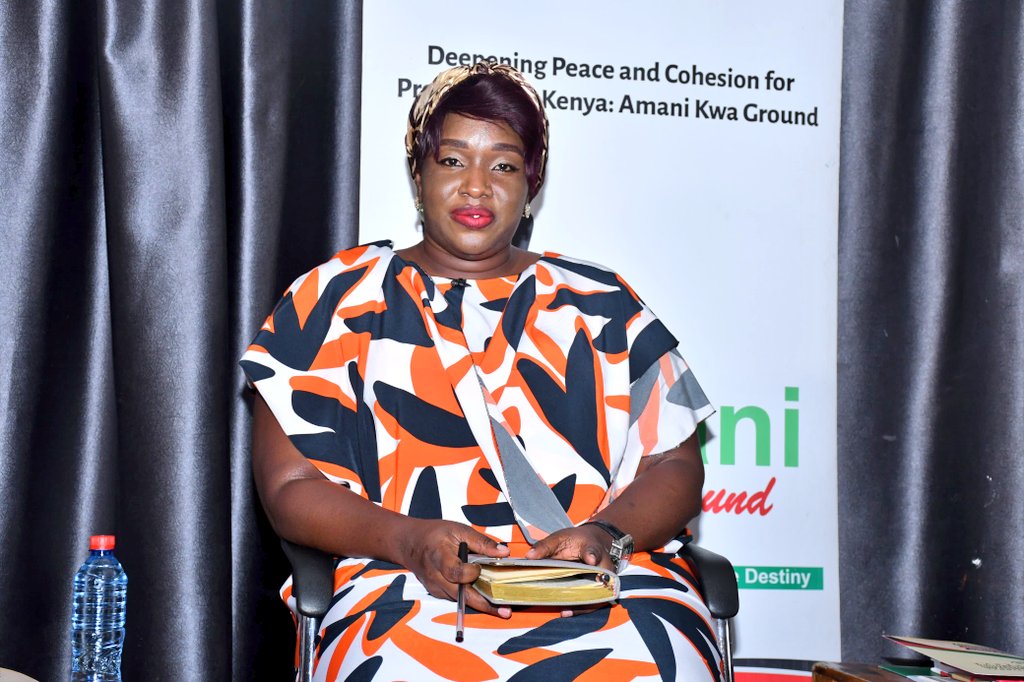 "There has been a lot of police brutality against the youth and activists during demonstrations. As Kenyans, we are free to assemble and raise our issues. How are we going to get the youth to gain trust in police to protect them?"~ Jovian Zuena
#AmaniKwaGround