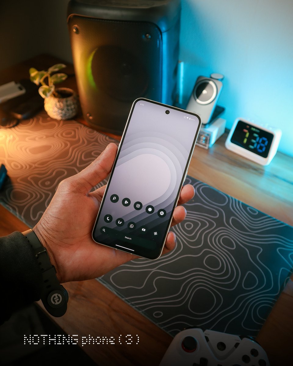 its_sa_nam's tweet photo. Unboxing the Nothing Phone (3) alongside the CMF 100W charger.

Grateful to get the chance. Special thanks to @Technerd_9

Check out 👉 for full unboxing https://t.co/MqJKgnnlC0 
#withnothing https://t.co/WkOzH8ax9B